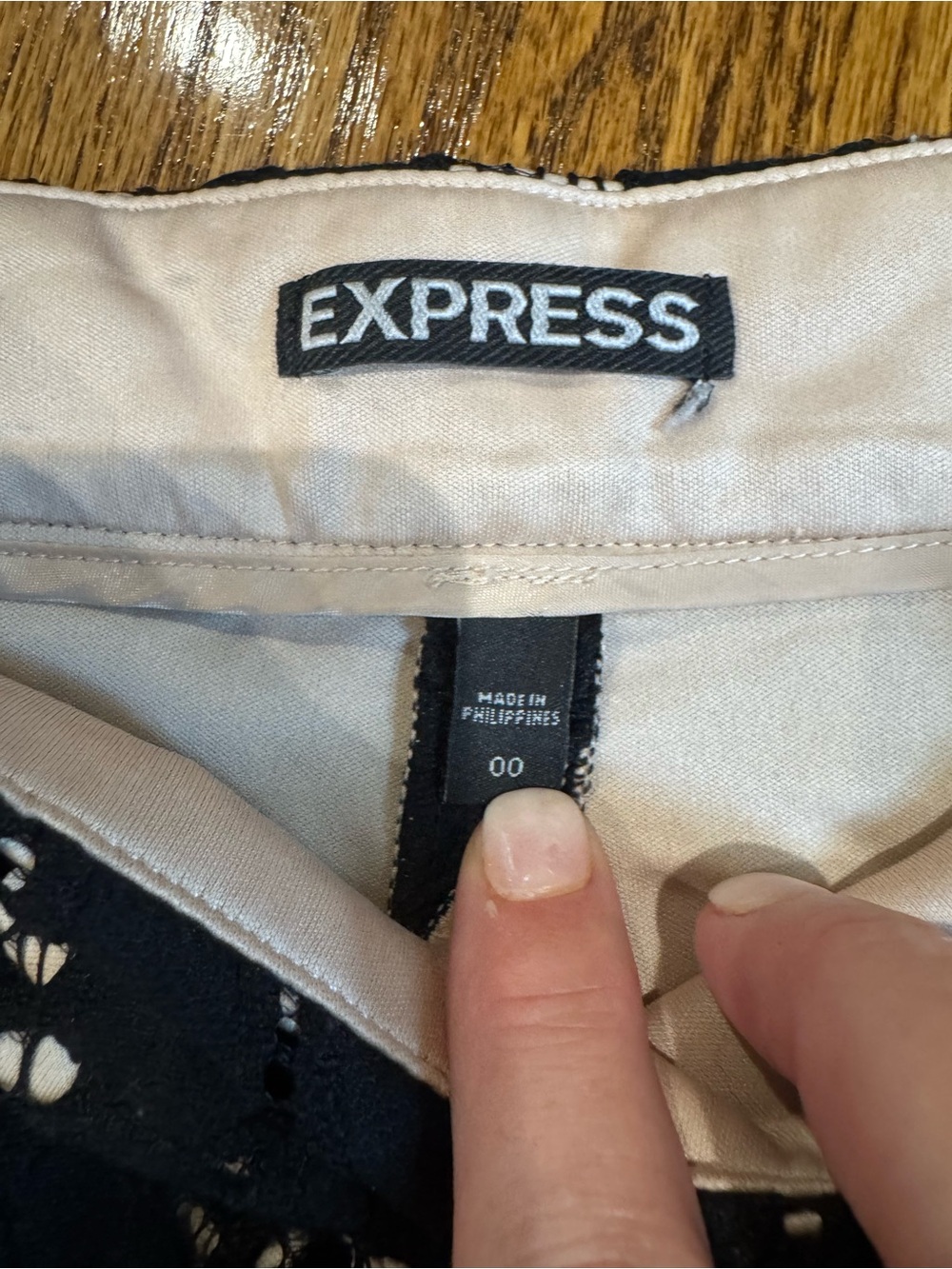 Express Black Lace dress shorts size 00